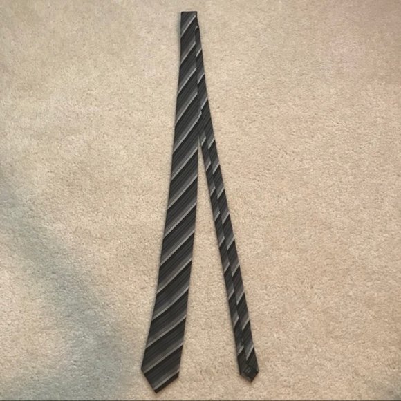 100% Silk Tie Bundle - Picture 2 of 14